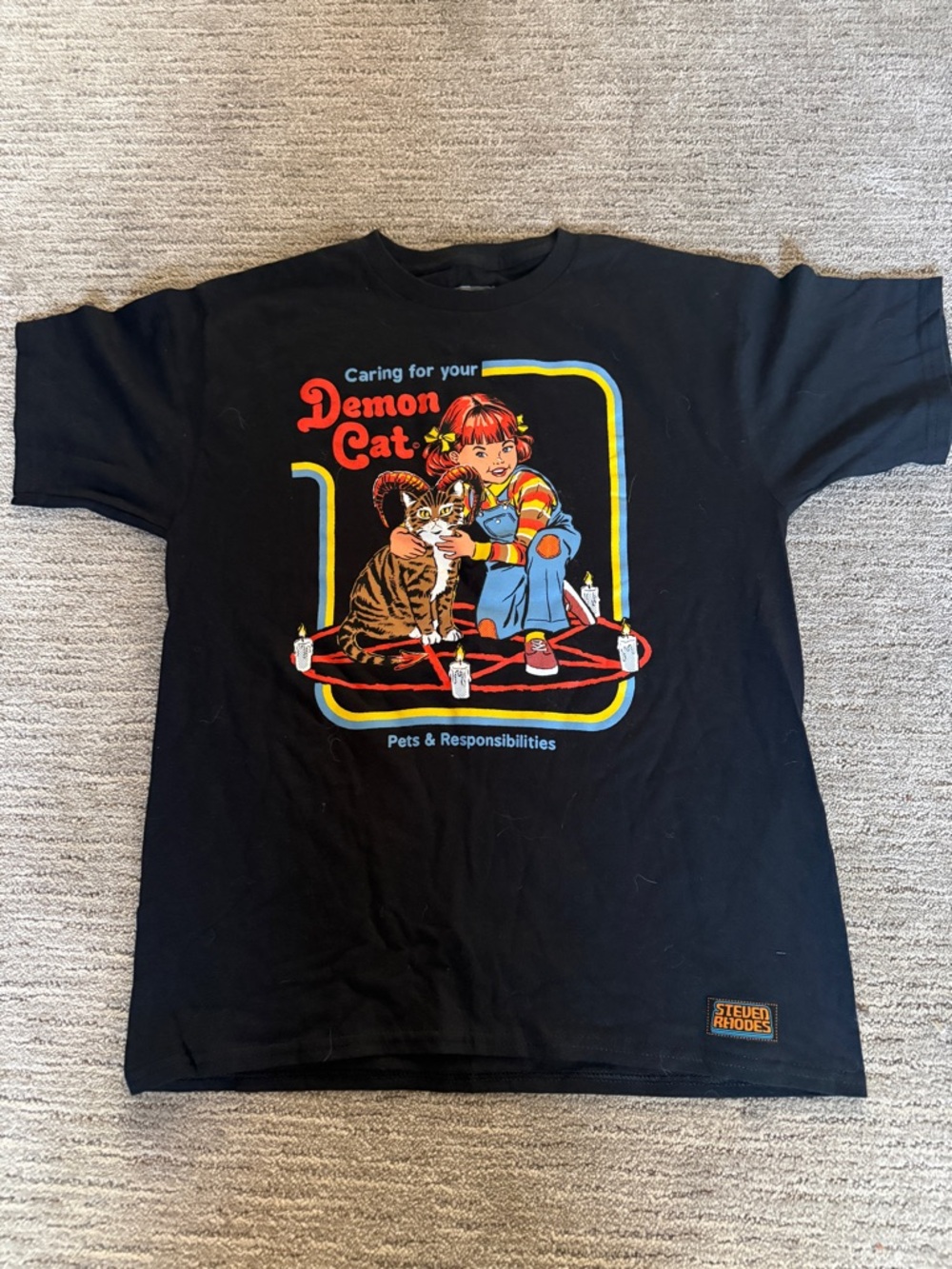 Black 'Demon Cat' Graphic Tee - Vintage-Inspired Short Sleeve